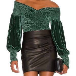 Gorgeous Steve Madden stretchy velvet top with slowly sleeves - worn once!